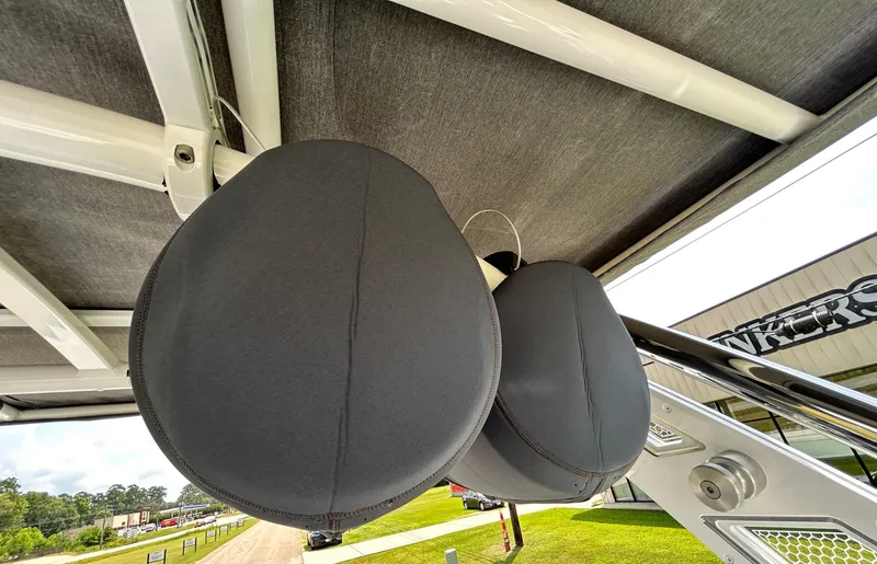 Slide: The Image of Cobalt R8 Surf 2026 - 60