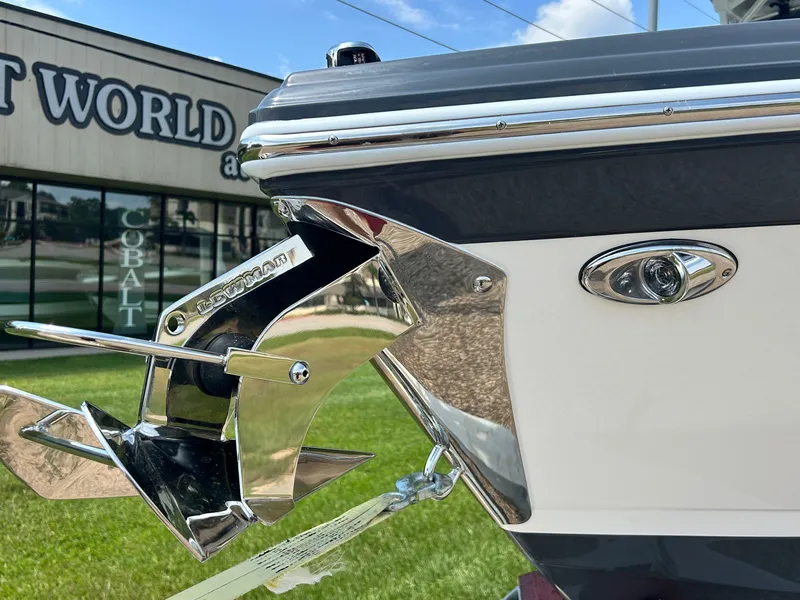 Slide: The Image of Cobalt R8 Surf 2026 - 8