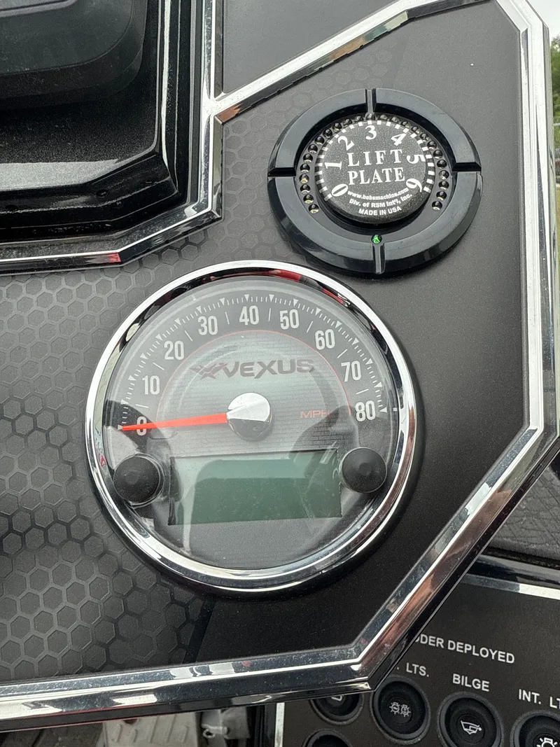 Slide: The Image of Vexus VXS20 2025 - 14