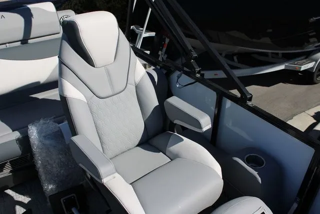 Slide: The Image of Avalon LSZ 2385 Versatile Rear Lounger 2025 - 14