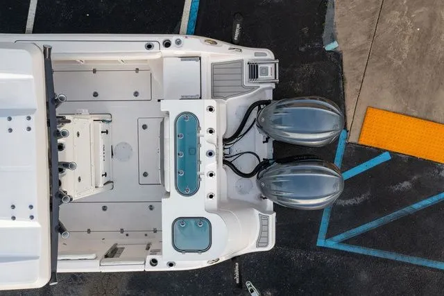 Slide: The Image of Sea Fox 288 Commander 2025 - 10