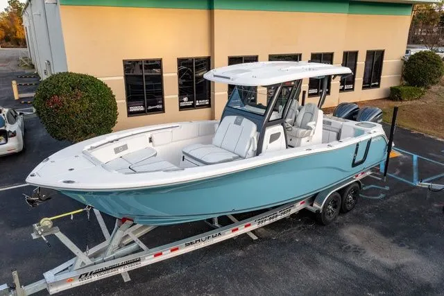 Slide: The Image of Sea Fox 288 Commander 2025 - 2