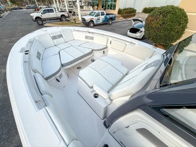 Slide: The Image of Sea Fox 288 Commander 2025 - 25