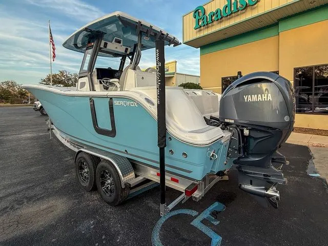 Slide: The Image of Sea Fox 288 Commander 2025 - 3