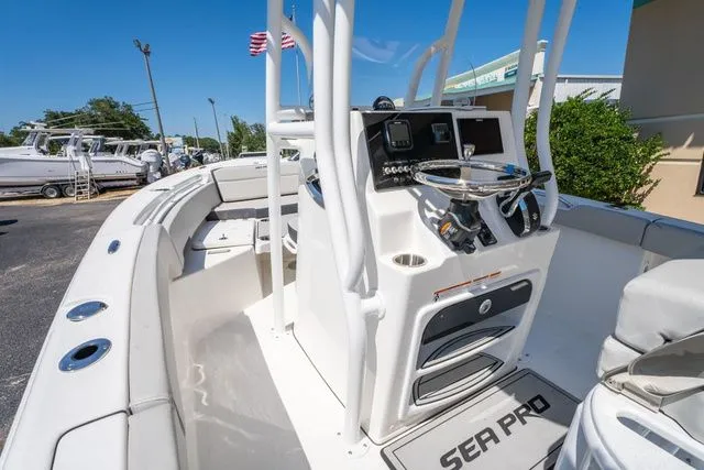 Slide: The Image of Sea Pro 225 Sandbar 2025 - 17