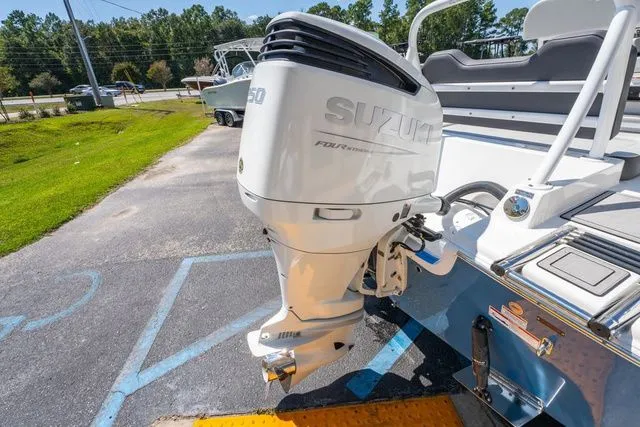 Slide: The Image of Sea Pro 225 Sandbar 2025 - 6