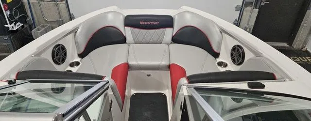 Slide: The Image of MasterCraft X2 2013 - 9