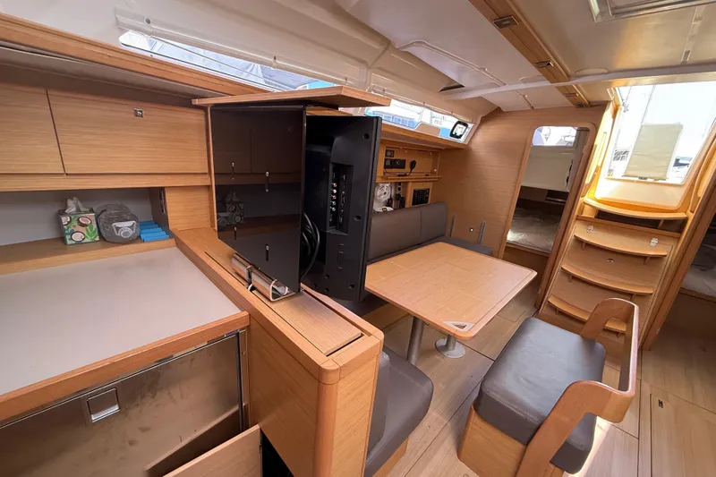 Slide: The Image of Manufacturer Provided Image - 23