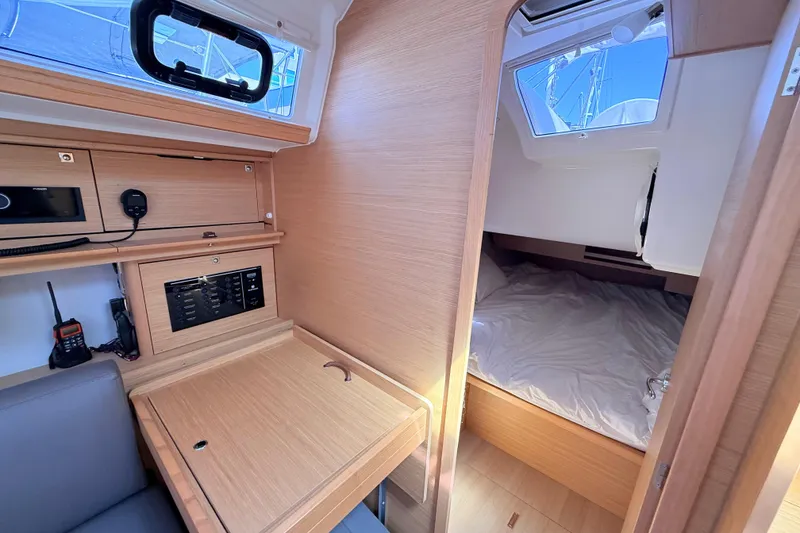 Slide: The Image of Manufacturer Provided Image - 29