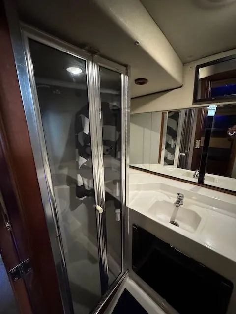 Slide: The Image of Bayliner 4588 Pilothouse 1992 - 30