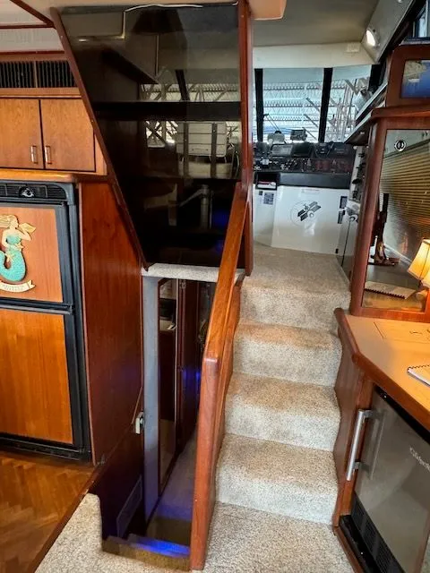 Slide: The Image of Bayliner 4588 Pilothouse 1992 - 6