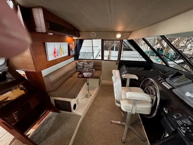 Slide: The Image of Bayliner 4588 Pilothouse 1992 - 8