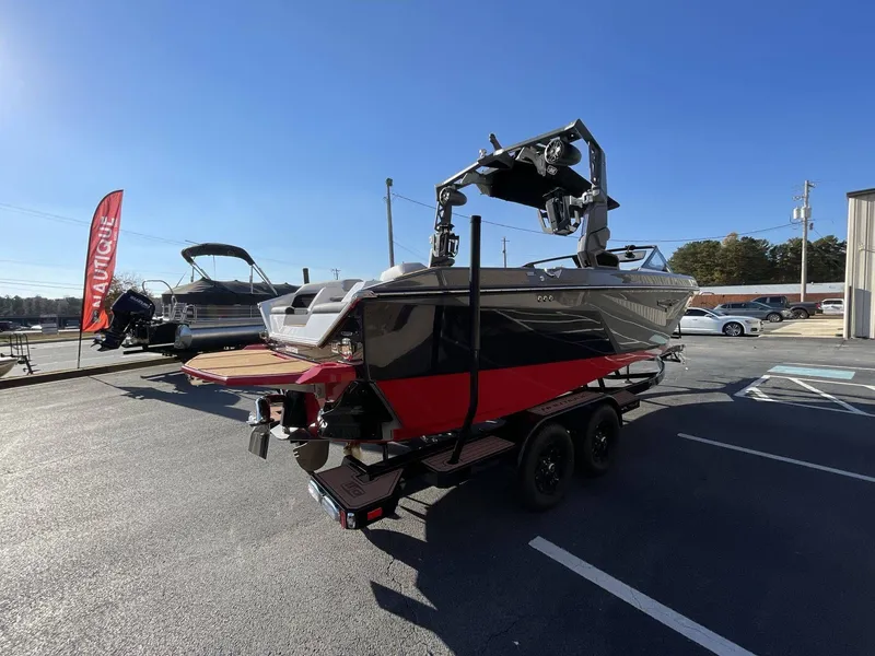 Slide: The Image of Nautique Super Air Nautique S23 2024 - 17