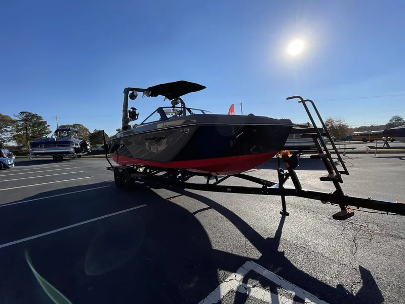 Slide: The Image of Nautique Super Air Nautique S23 2024 - 24