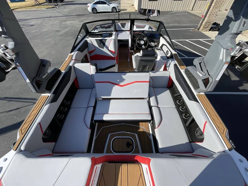 Slide: The Image of Nautique Super Air Nautique S23 2024 - 33