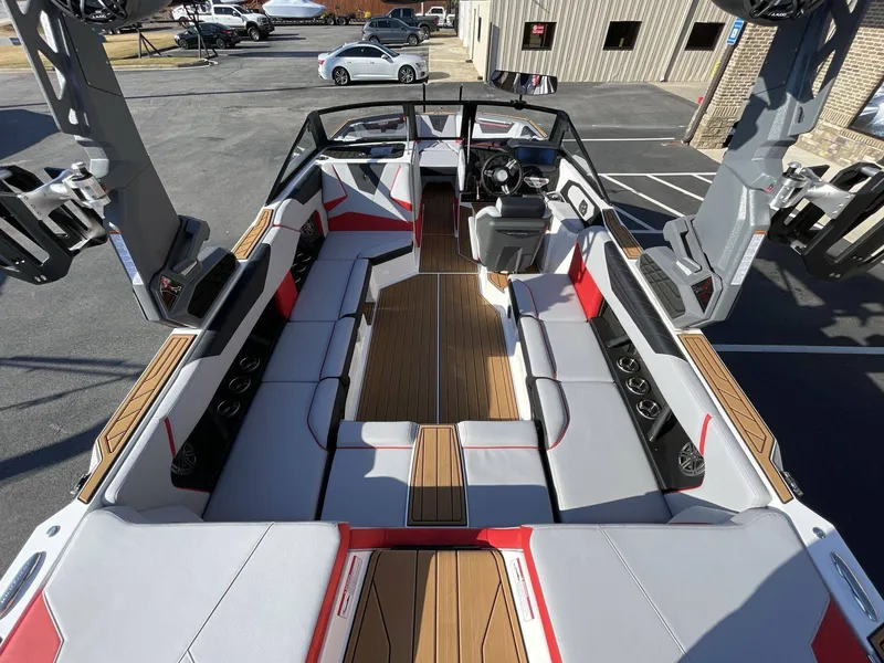 Slide: The Image of Nautique Super Air Nautique S23 2024 - 36