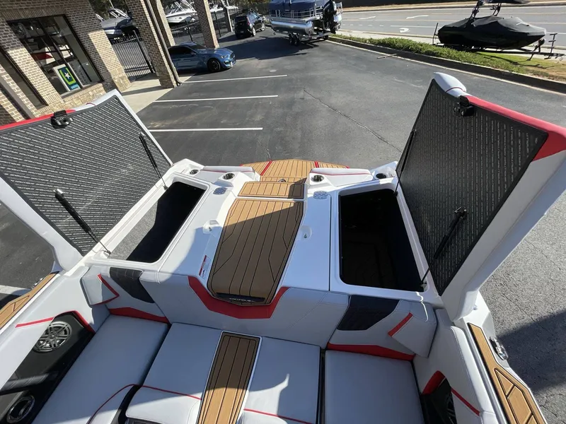 Slide: The Image of Nautique Super Air Nautique S23 2024 - 39