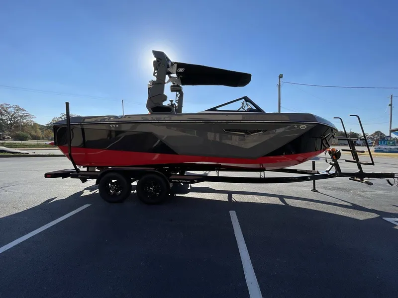 Slide: The Image of Nautique Super Air Nautique S23 2024 - 7