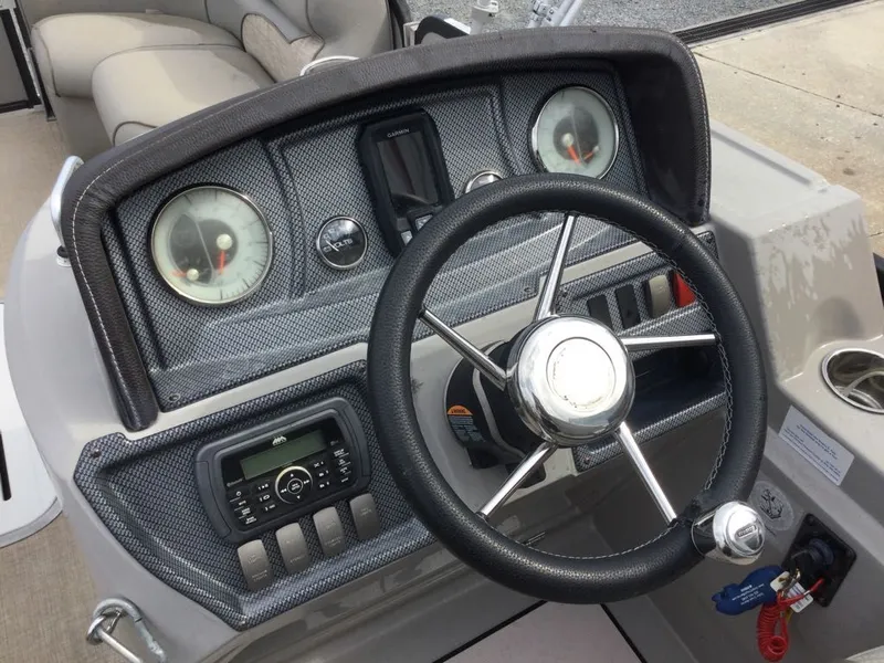 Slide: The Image of Premier 230 Sunsation 2017 - 11