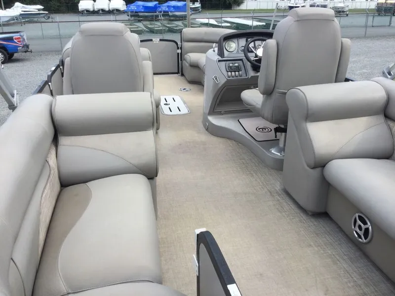 Slide: The Image of Premier 230 Sunsation 2017 - 2