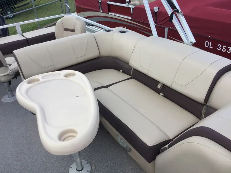 Slide: The Image of Sun Tracker SPORT FISH 22 TWIN LOG 2018 - 16