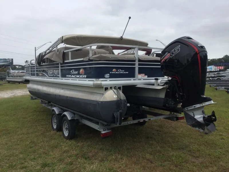 Slide: The Image of Sun Tracker FB22 BLU WOV 115 2023 - 8