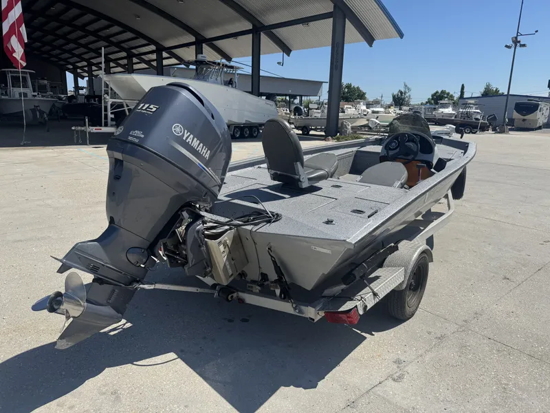 Slide: The Image of Xpress H17 2012 - 10