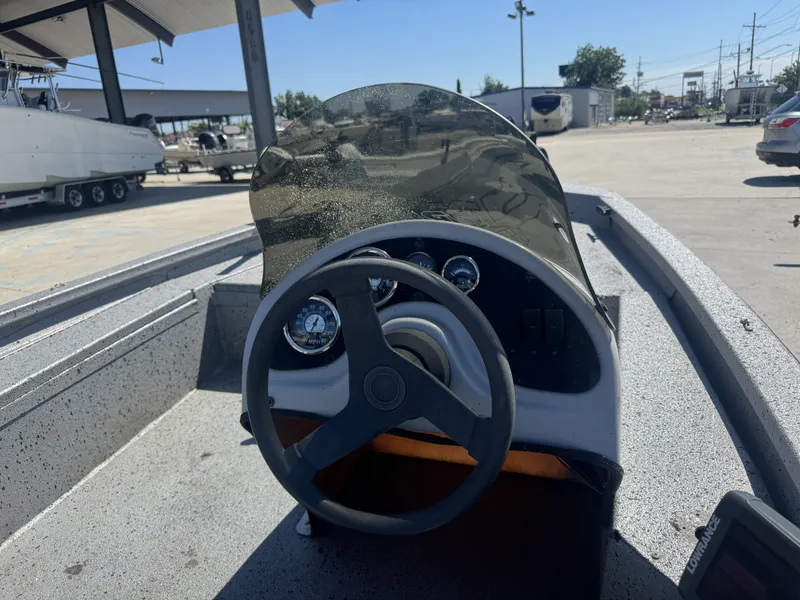 Slide: The Image of Xpress H17 2012 - 14