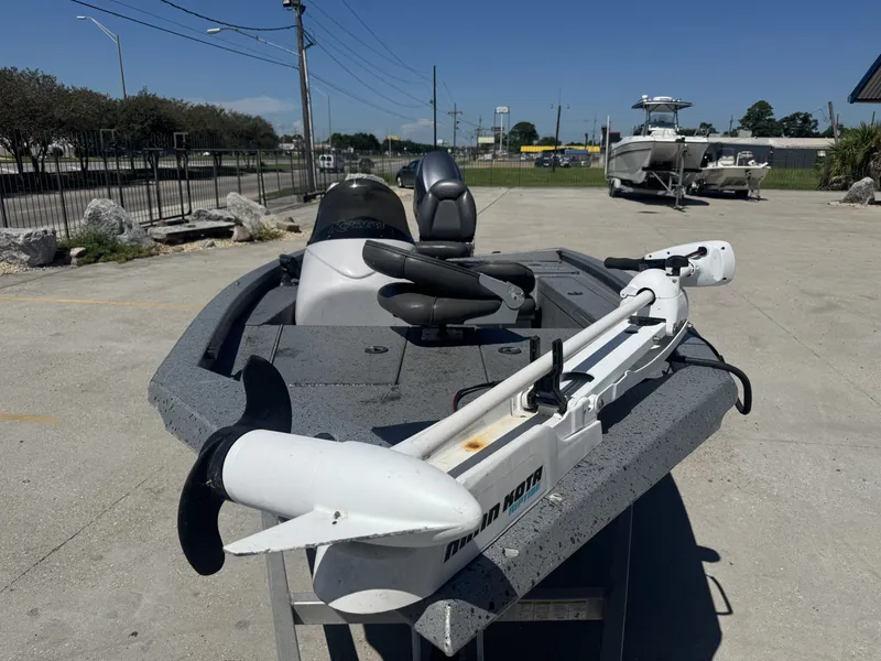 Slide: The Image of Xpress H17 2012 - 5