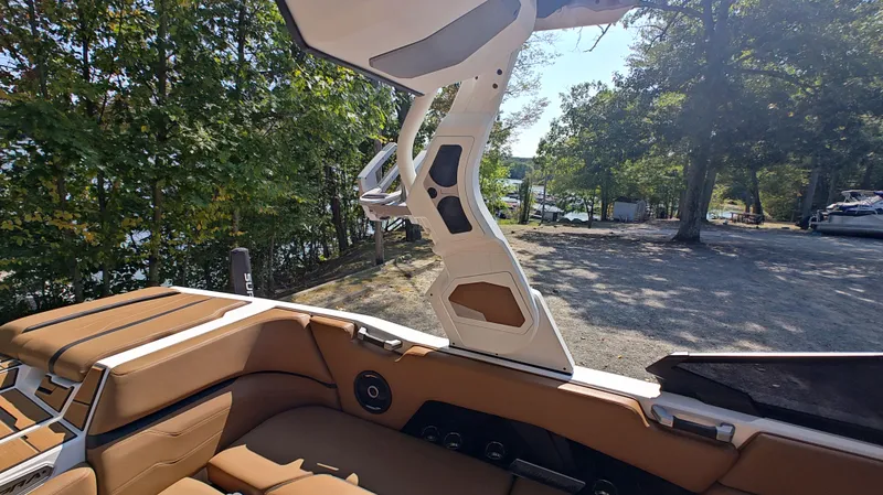 Slide: The Image of Supra SV400 2024 - 24