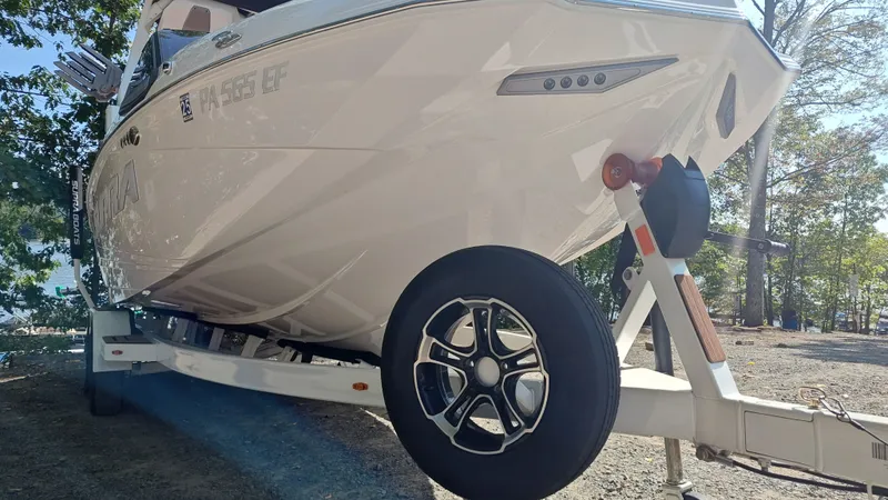 Slide: The Image of Supra SV400 2024 - 3