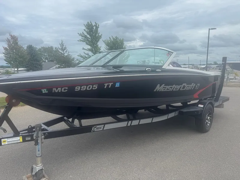 Slide: The Image of MasterCraft ProStar 2014 - 3