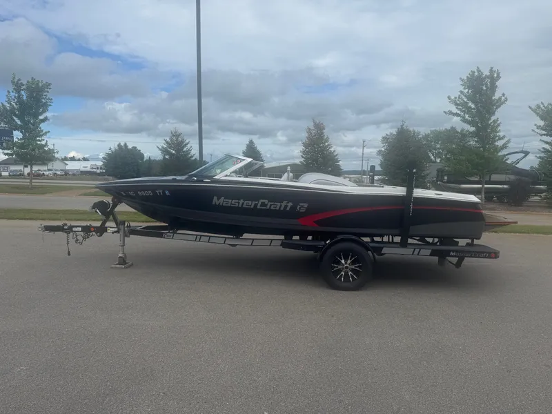 Slide: The Image of MasterCraft ProStar 2014 - 4