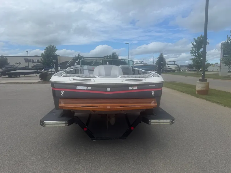 Slide: The Image of MasterCraft ProStar 2014 - 5