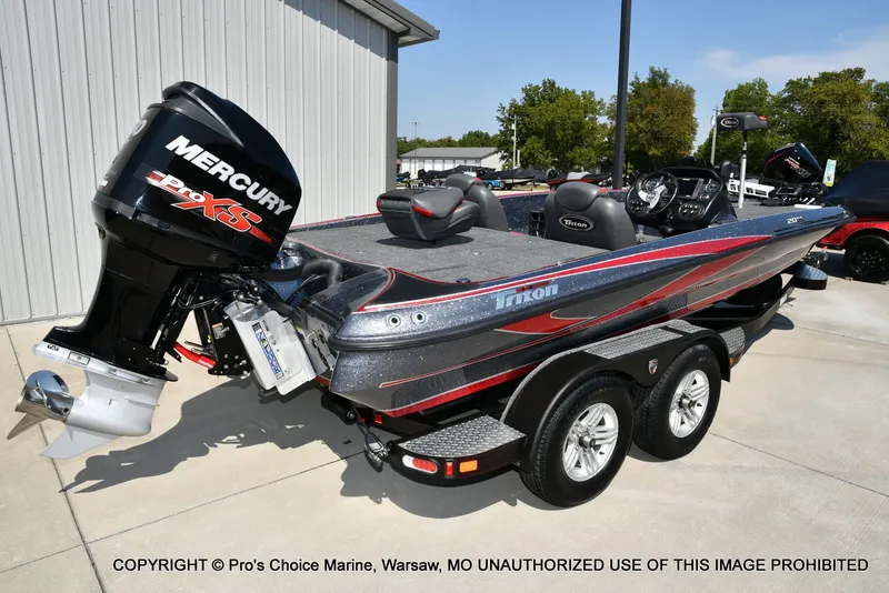 Slide: The Image of Triton 20 TRX 2017 - 16