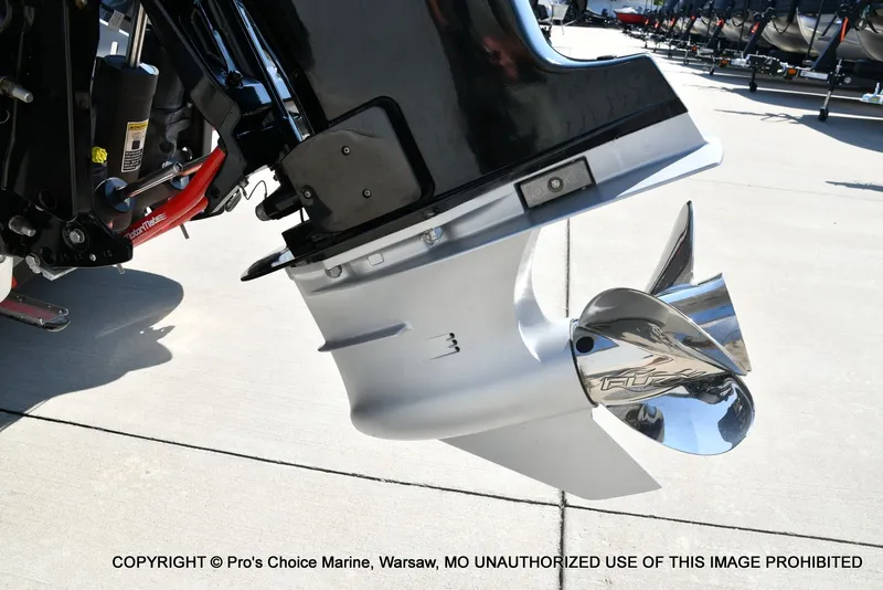 Slide: The Image of Triton 20 TRX 2017 - 22