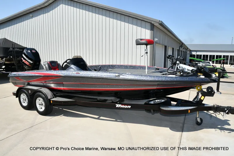 Slide: The Image of Triton 20 TRX 2017 - 70