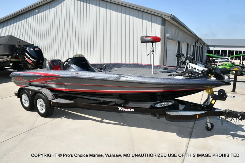 Slide: The Image of Triton 20 TRX 2017 - 72