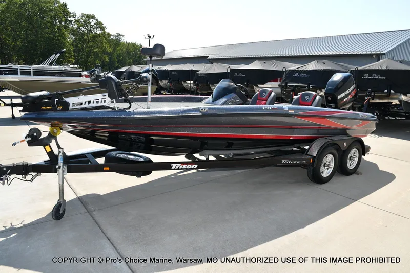 Slide: The Image of Triton 20 TRX 2017 - 75