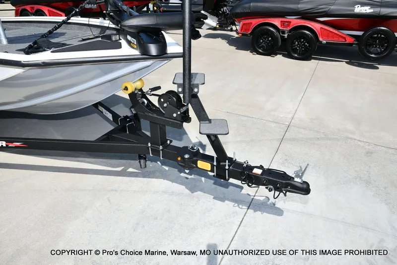 Slide: The Image of Tracker PRO TEAM 175 TXW w/60HP 4 Stroke 2024 - 27