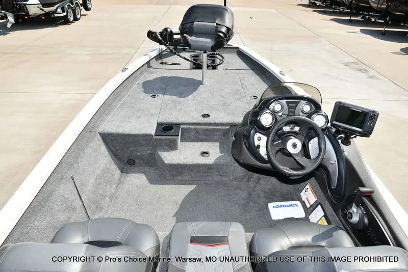 Slide: The Image of Tracker PRO TEAM 175 TXW w/60HP 4 Stroke 2024 - 38