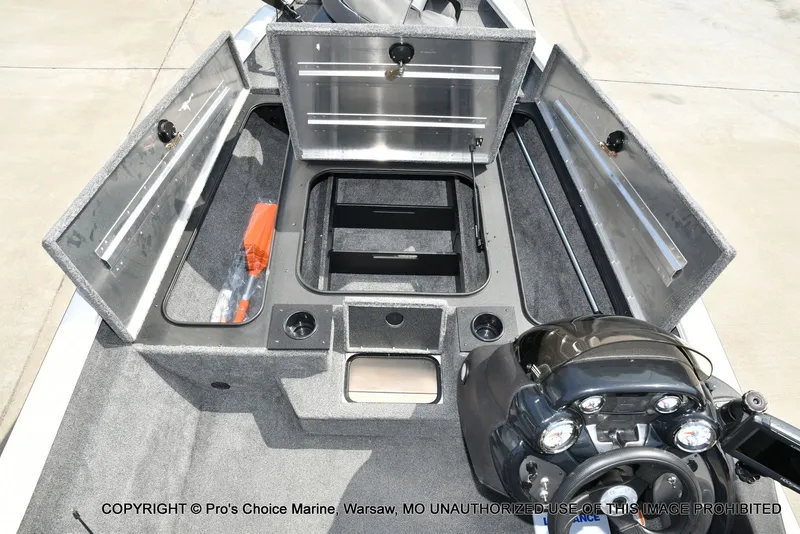 Slide: The Image of Tracker PRO TEAM 175 TXW w/60HP 4 Stroke 2024 - 51