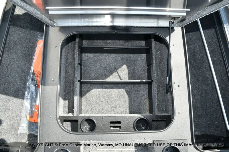 Slide: The Image of Tracker PRO TEAM 175 TXW w/60HP 4 Stroke 2024 - 54