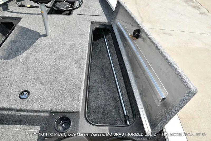 Slide: The Image of Tracker PRO TEAM 175 TXW w/60HP 4 Stroke 2024 - 58