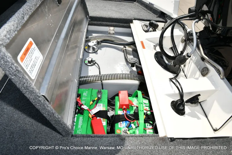 Slide: The Image of Tracker PRO TEAM 175 TXW w/60HP 4 Stroke 2024 - 64