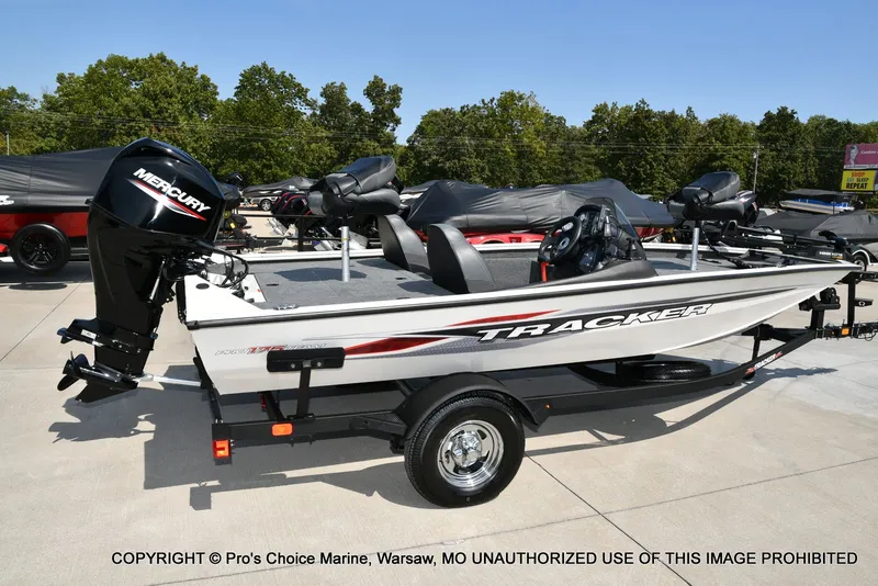 Slide: The Image of Tracker PRO TEAM 175 TXW w/60HP 4 Stroke 2024 - 69