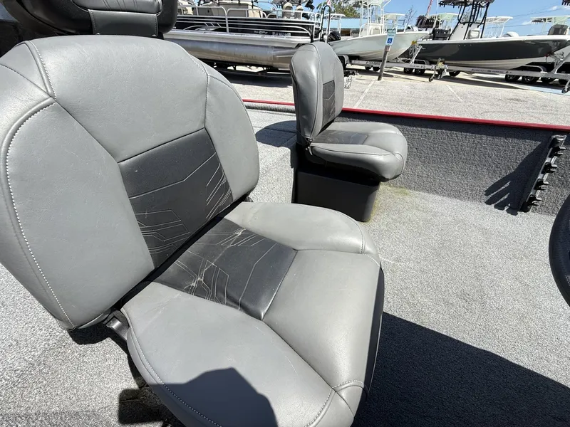 Slide: The Image of Tracker Bass Tracker Classic XL 2023 - 4