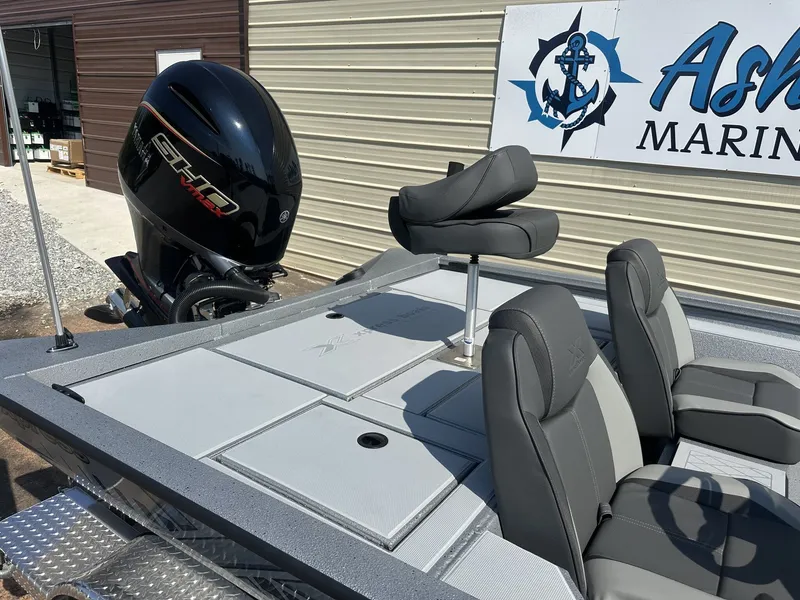 Slide: The Image of Xpress Hyper-Lift Bass Series H20 2026 - 5