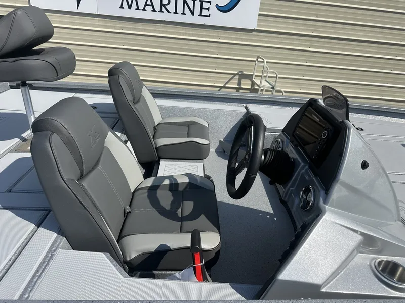 Slide: The Image of Xpress Hyper-Lift Bass Series H20 2026 - 7