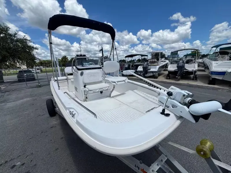 Slide: The Image of Boston Whaler 170 Dauntless 2016 - 8